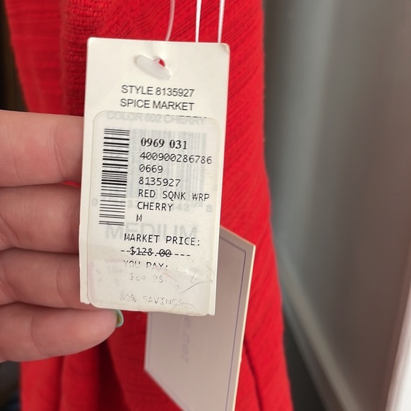 Red dress! - Picture 3 of 3